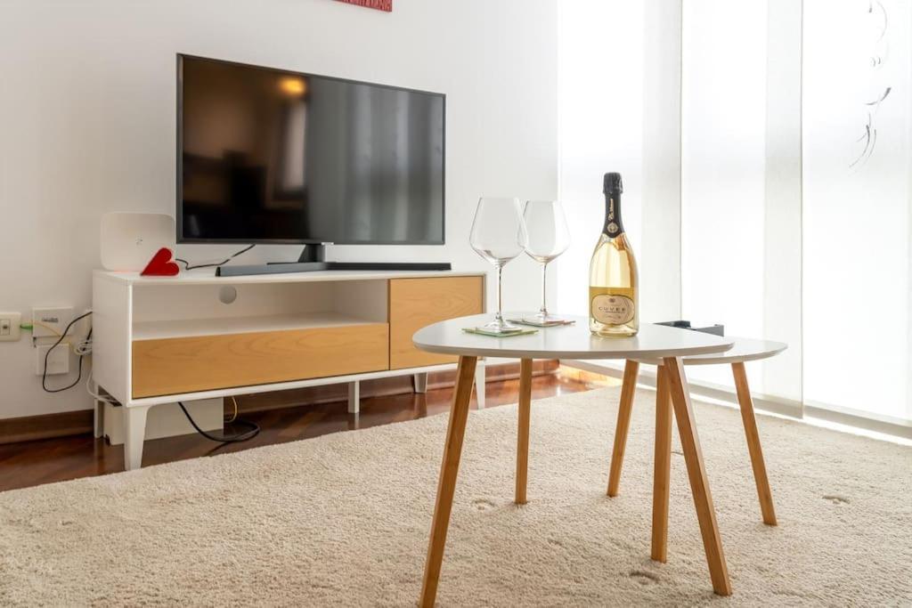 Duomo-PortaromanaXxl Home Terrace & Free Parking Milan Exterior photo